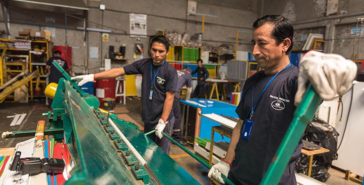 Solicite un Servicio de Reparación